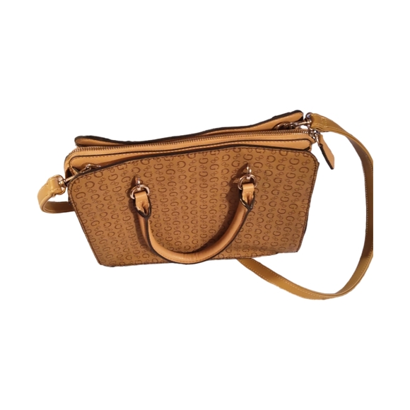 Guess satchel like new signature - Picture 7 of 16